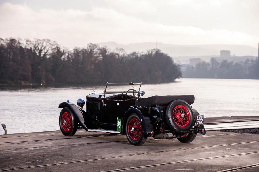  Invicta 12/45 HP Tourer 1932 года  (фото 5 из 10)